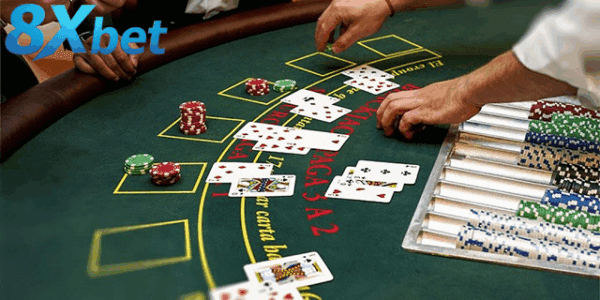 Chiến lược tối ưu vốn và thời gian khi chơi poker 8xbet